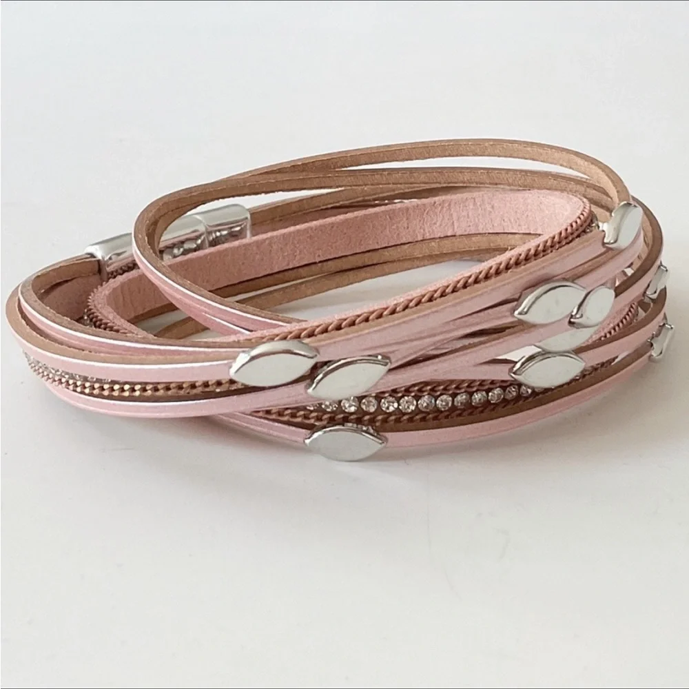 Genuine leather pink wrap bracelet with magnetic closure. New - Picture 3 of 8